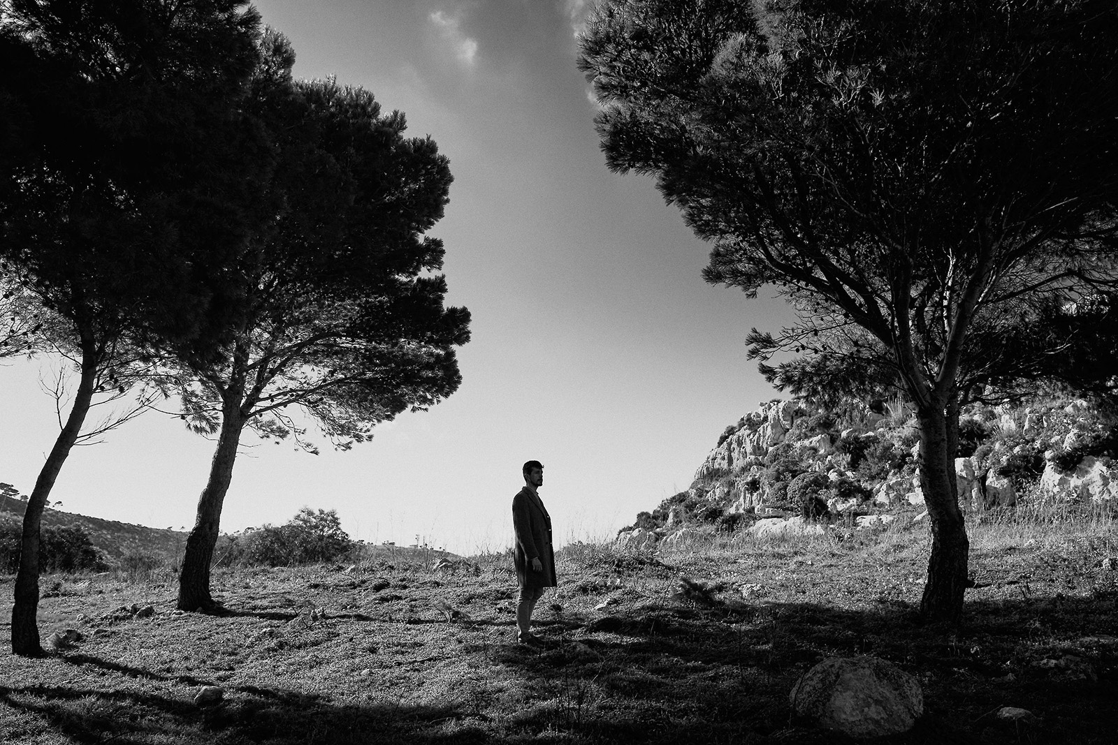 Antonino Cardillo between Trapani and Mount Eryx. Photography: Cyrill Matter for DEAR Magazin