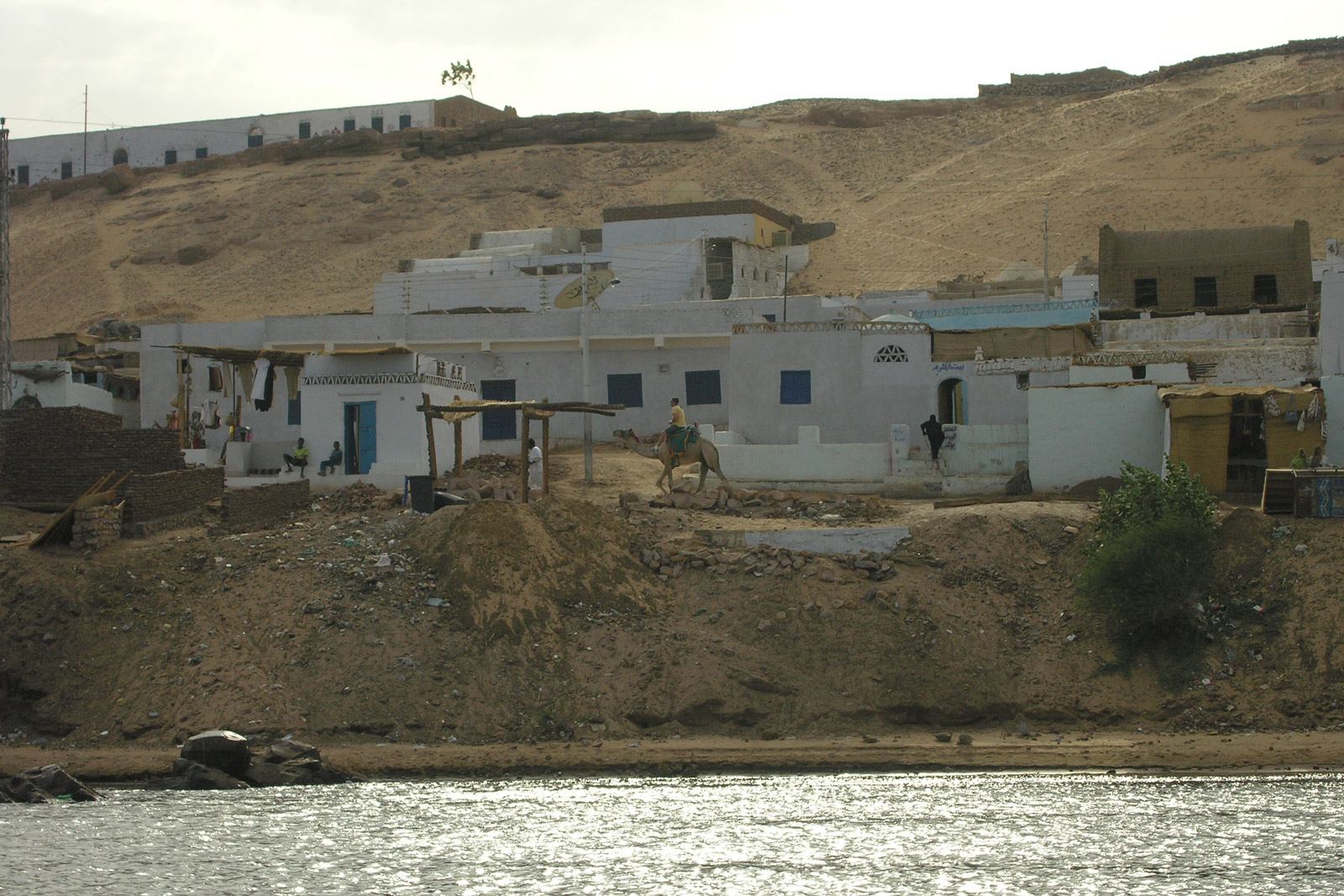 Case sul Nilo, Nubia Case sul Nilo, Nubia. Fotografia: Antonino Cardillo, 2005