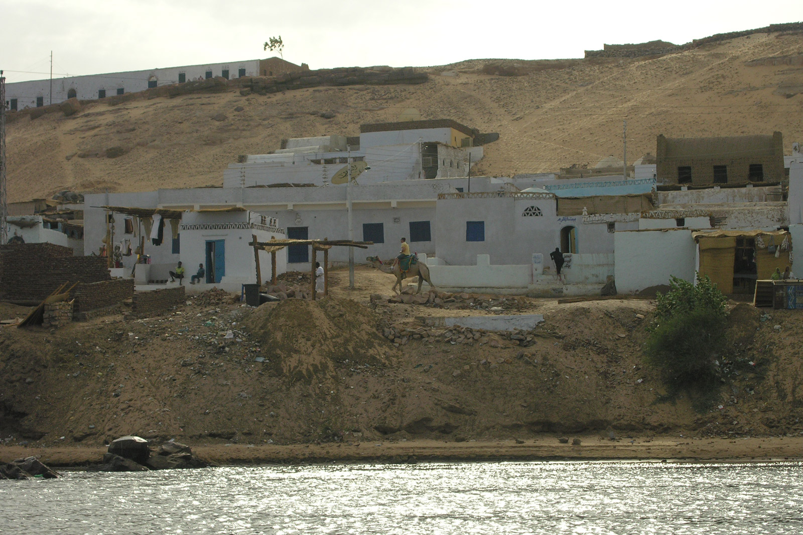 Houses of the Nile from the boat in Nubia