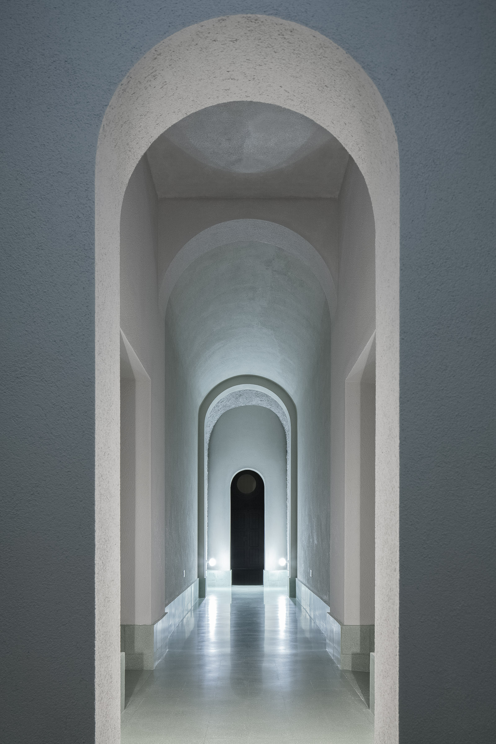 Veduta prospettica della Galleria di Archi, corridoio di accesso alla Sala Laurentina. Fotografia: Antonino Cardillo